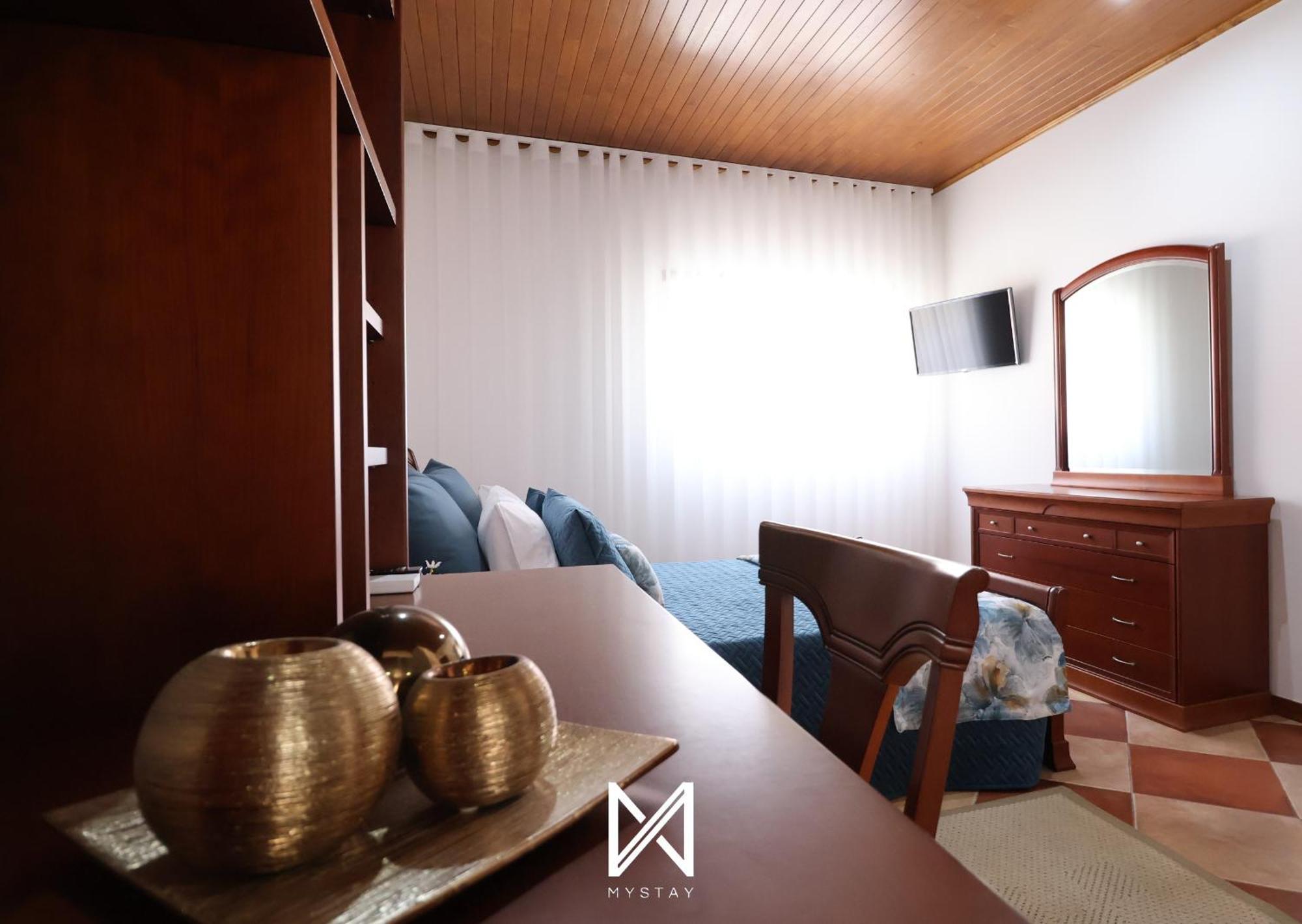Mystay - Oliveira Douro House Peso da Régua Стая снимка